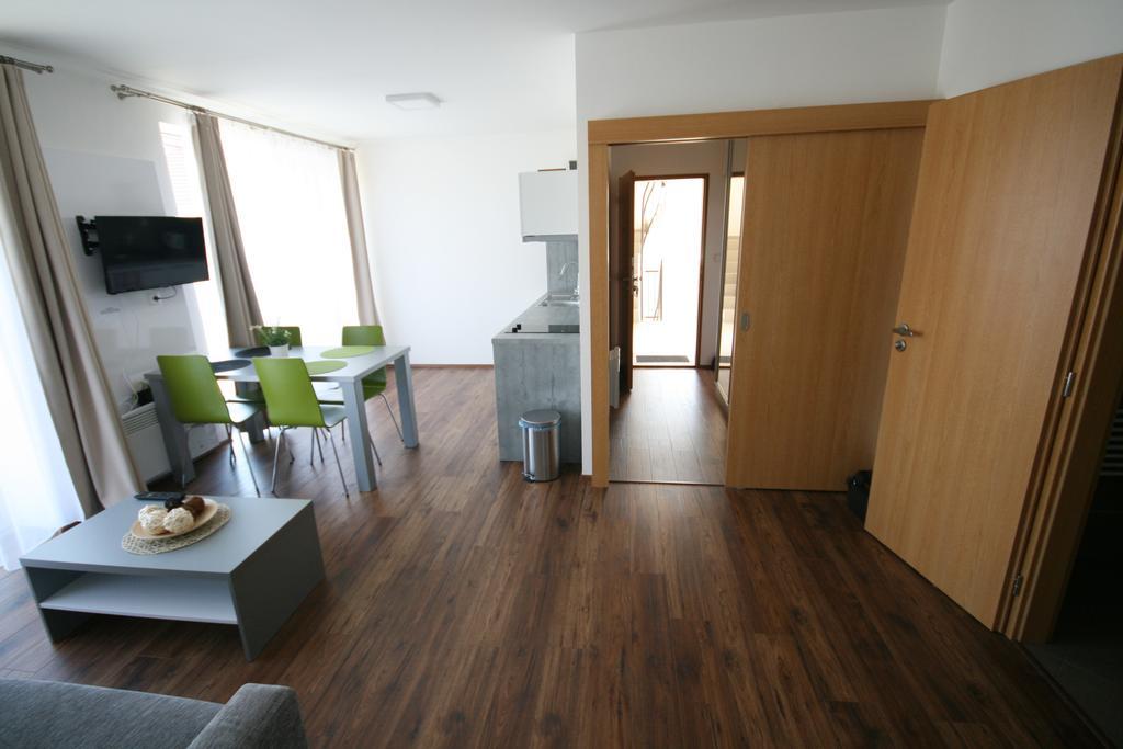 Apartmany Apollon Resort Lednice Exterior photo
